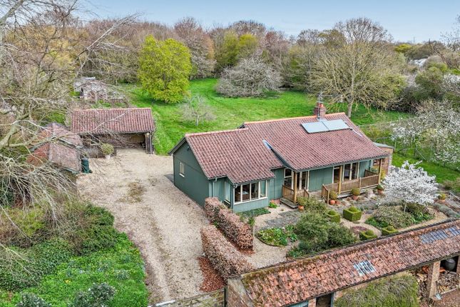 Norwich Road, Swaffham, Norfolk, PE37 2 bed detached bungalow for sale