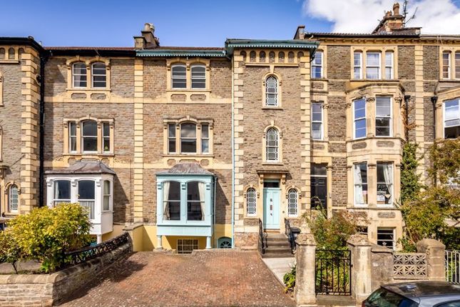 7 bed terraced house