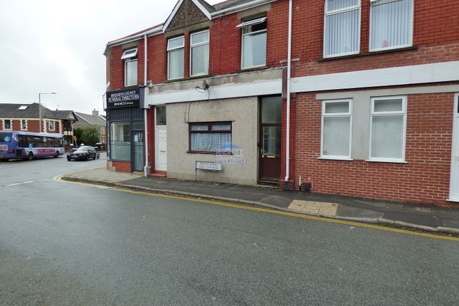 Prince Road, Kenfig Hill, Bridgend... 2 bed ground floor flat for sale