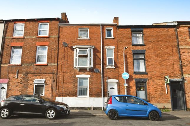 5 bedroom terraced house for sale