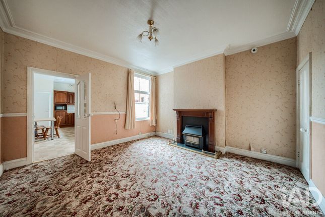 4 bed terraced house