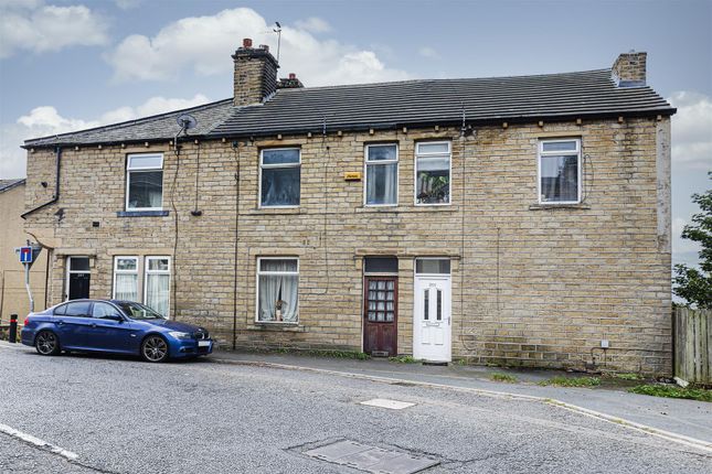 Vicarage Road, Huddersfield HD3 3 bed house for sale