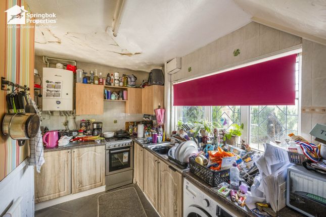 3 bed semi-detached house
