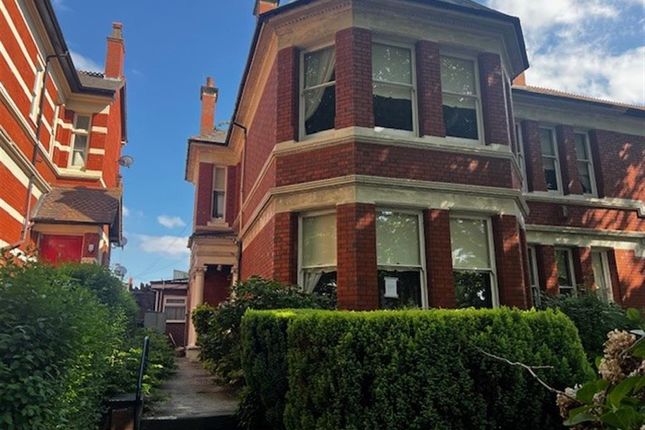 10 bedroom semi-detached house for sale
