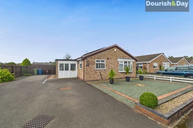 Cherry Tree Crescent, Stafford ST18 2 bed detached house for sale