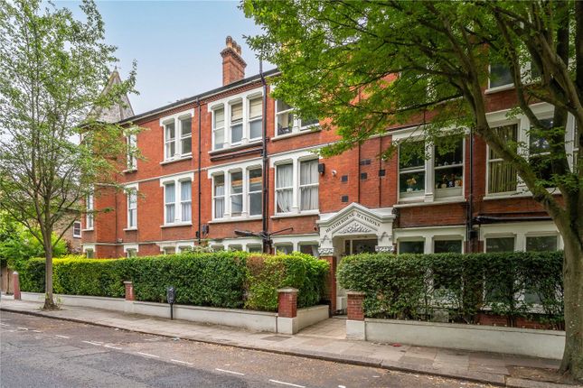 Cambridge Road, East Twickenham 3 bed penthouse for sale