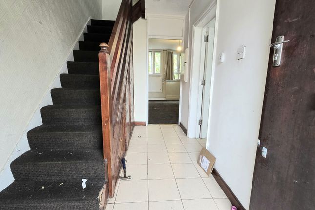 Anchor House, Old Street, London, EC1V 3 bed maisonette for sale