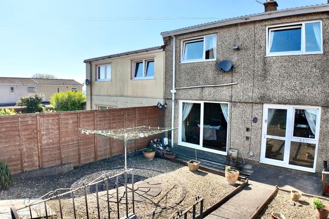 Elm Court, Newbridge, NP11 3 bed terraced house for sale