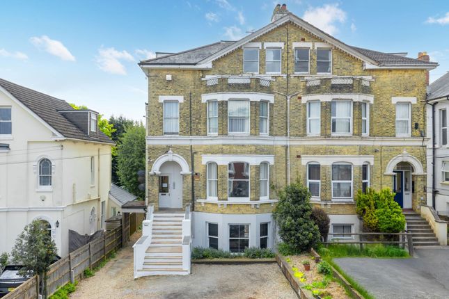 Queens Road, Tunbridge Wells, TN4 1 bed flat for sale