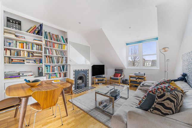 Brondesbury Road, London, NW6 2 bed flat for sale