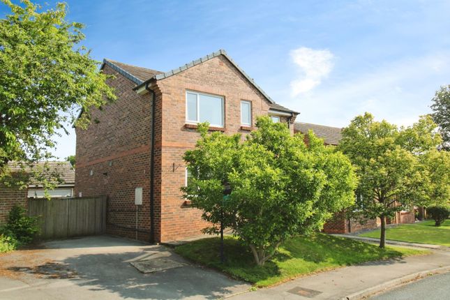 4 bed detached house