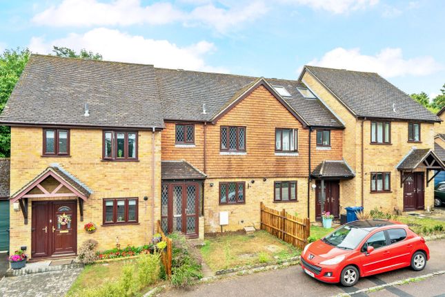 George Eliot Close, Godalming GU8 2 bed terraced house for sale