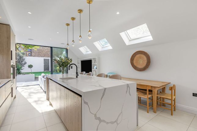 Wilton Avenue, Chiswick, London, W4 5 bed terraced house for sale