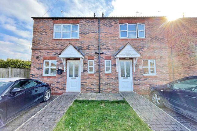2 bedroom semi-detached house for sale