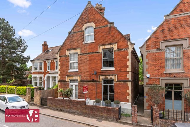 4 bedroom semi-detached house for sale
