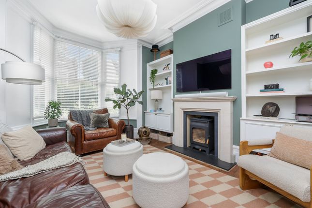 Bodney Road, London E8 4 bed terraced house for sale