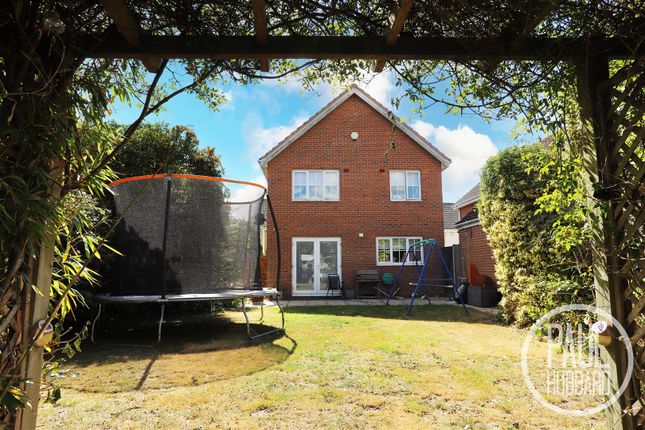 Aspen Coppice, Park Hill, NR32 4 bed detached house for sale