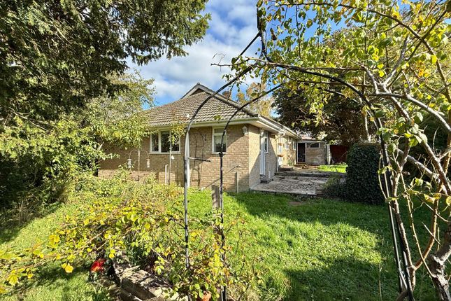 Dene Close, Ringwood, BH24 1TB 4 bed bungalow for sale