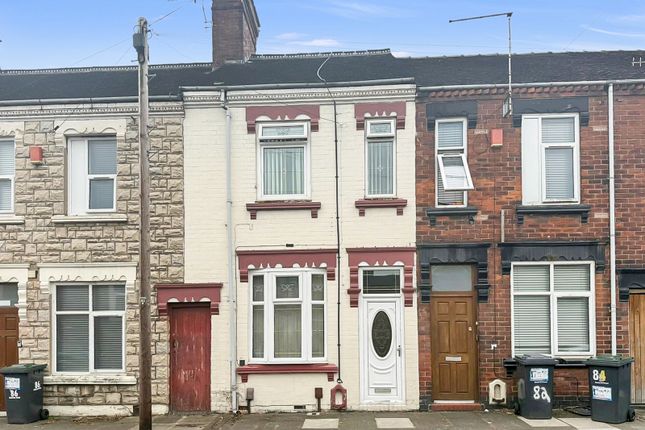 4 bedroom terraced house for sale