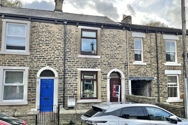 Pikes Lane, Glossop 2 bed terraced house for sale