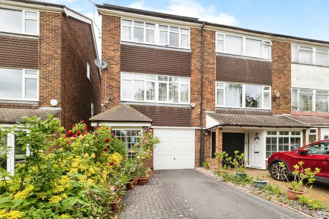 4 bedroom end of terrace house for sale