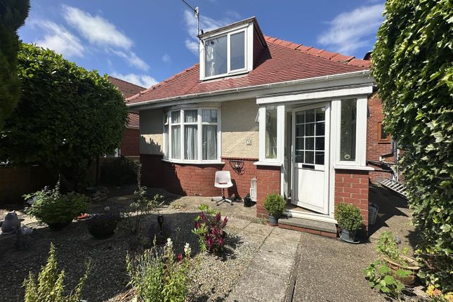 Hillcrest Avenue, Scarborough 2 bed detached bungalow for sale