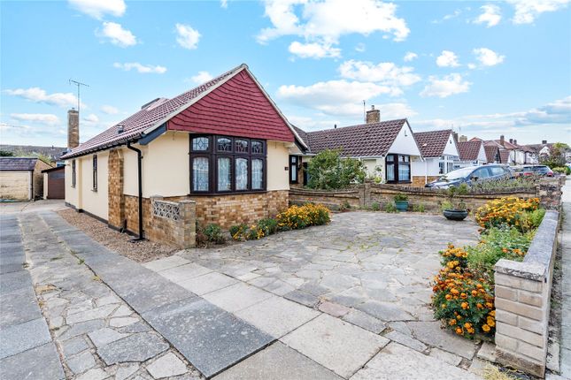 Dorkins Way, Upminster, RM14 3 bed semi