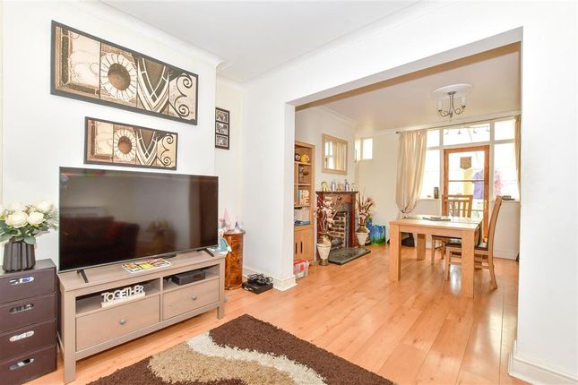 Lichfield Road, Portsmouth, Hampshire 3 bed terraced house for sale