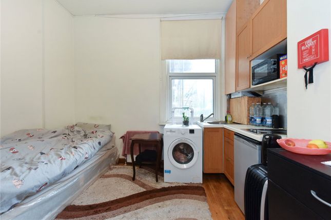 Iverson Road, London NW6 2 bed apartment for sale
