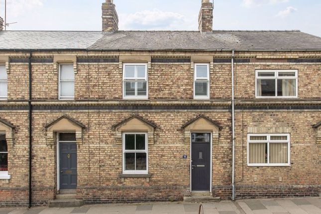 Newbiggin, Malton YO17 2 bed townhouse for sale