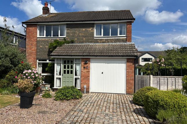 Beechfields, Eccleston 3 bed detached house for sale