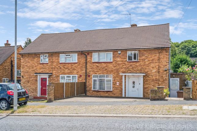 Prestwick Road, South Oxhey 3 bed semi