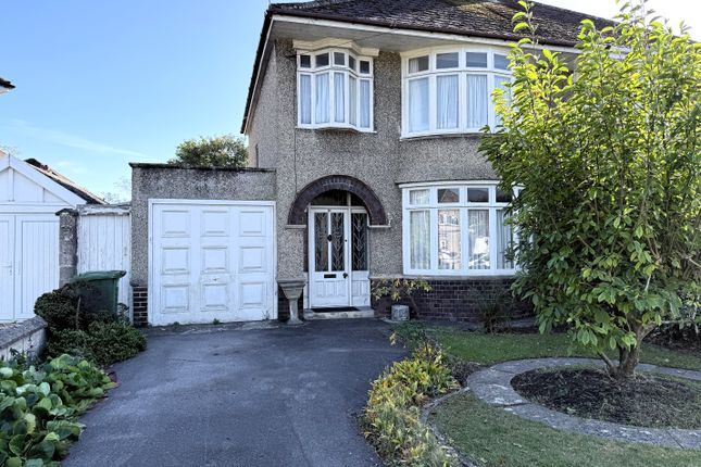 Carlisle Avenue, Old Town, Swindon, SN3 3 bed semi