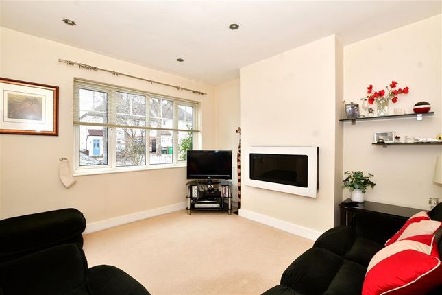 3 bed semi-detached house