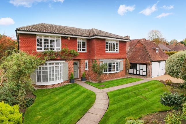 Clive Road, Esher, Surrey, KT10 4 bed detached house for sale