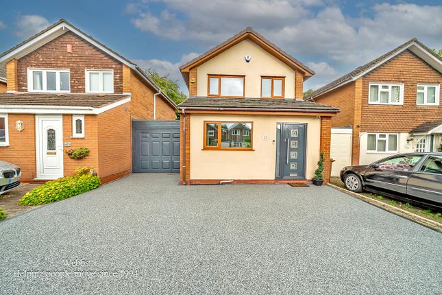 Lynwood Close, Willenhall WV12 3 bed detached house for sale