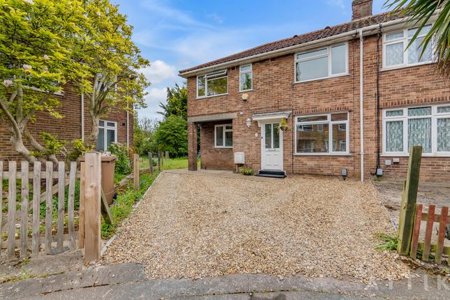 4 bedroom end of terrace house for sale