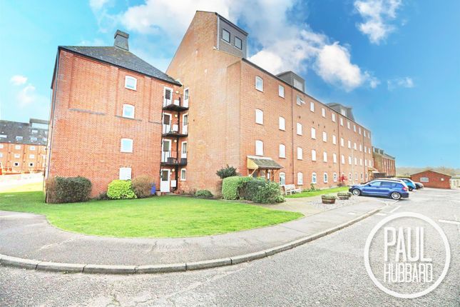 Swonnells Court, Oulton Boad. NR32 2 bed apartment for sale