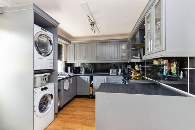 2 bed end terrace house