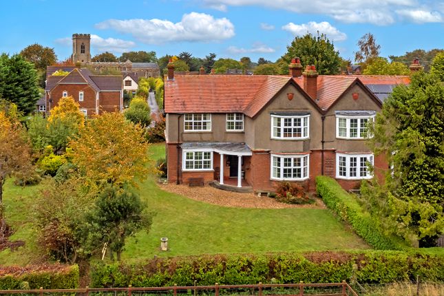 4 bedroom semi-detached house for sale