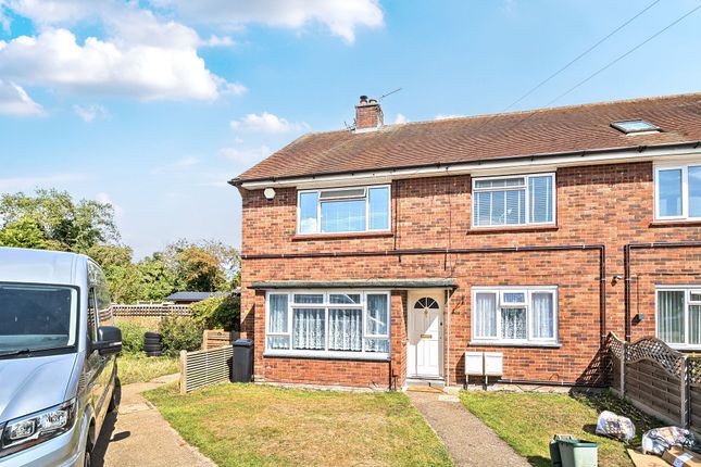 Penzance Close, Harefield, UB9 2 bed maisonette for sale
