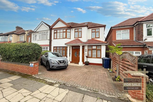 Dorset Avenue, SOUTHALL UB2 7 bed semi