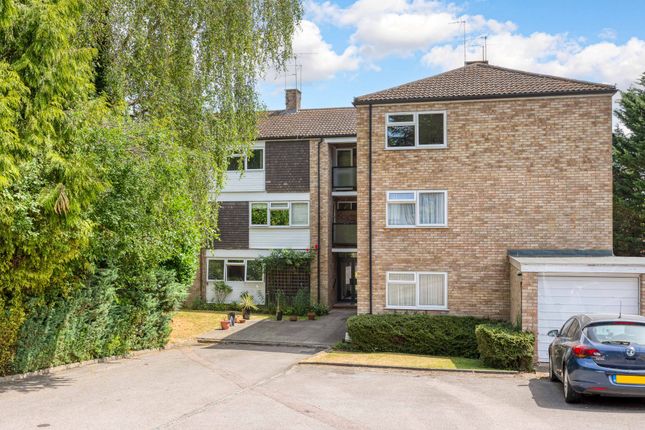 Tudor Court, Hitchin SG5 2 bed apartment for sale