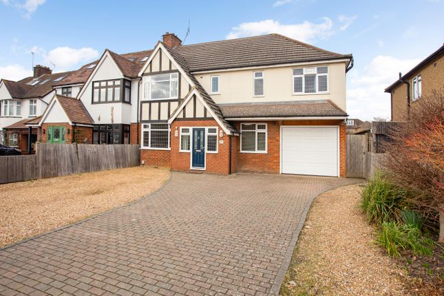 4 bedroom semi-detached house for sale