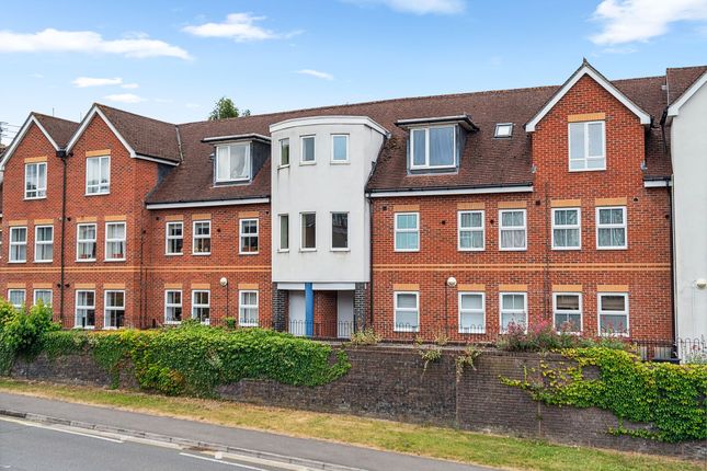 2 bedroom ground floor flat for sale