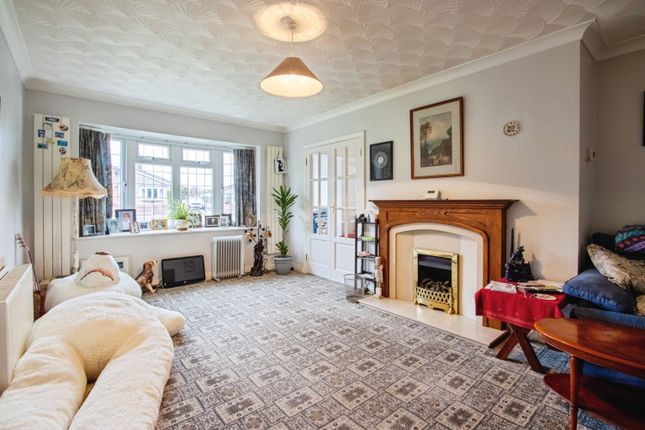 3 bed detached bungalow