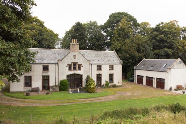 5 bedroom coach house for sale