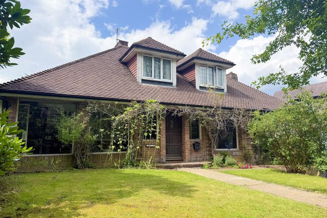4 bedroom detached bungalow for sale