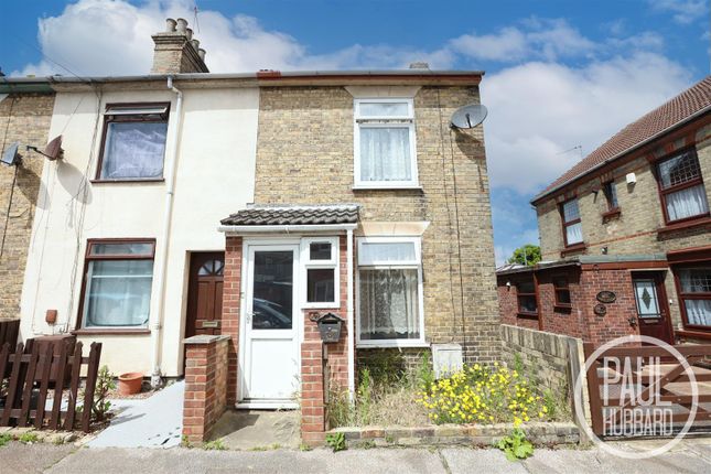 St. Leonards Road, Lowestoft, NR33 3 bed end of terrace house for sale
