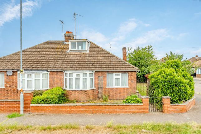 3 bedroom semi-detached bungalow for sale